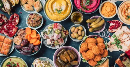 Flavorful Fusion: Top Food Trends Taking Over the UAE's Culinary Scene