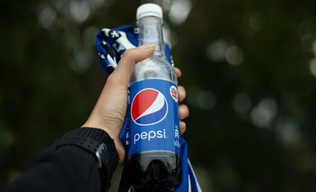 FIRST IN THE UAE, PEPSICO INTRODUCES LOCALLY PRODUCED 100% RECYCLED PLASTIC BOTTLES* FOR PEPSI BRANDS