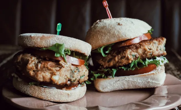 London's Patty&Bun Unleashes Burger Sensation in Dubai with Big Belly Hospitality